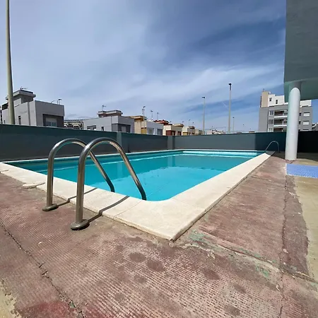 Costa Moncofar, A 50 Metros De La Playa, Con Parking Y Piscina